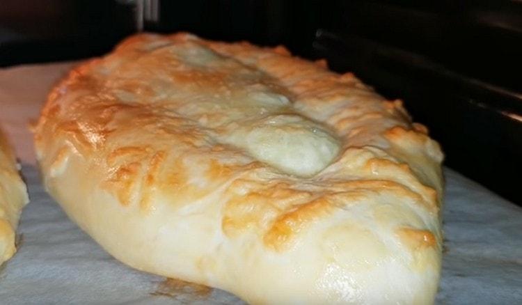 Mandiamo khachapuri al forno.