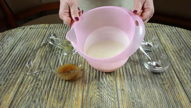 Unisci gli ingredienti per fare il pane senza lievito