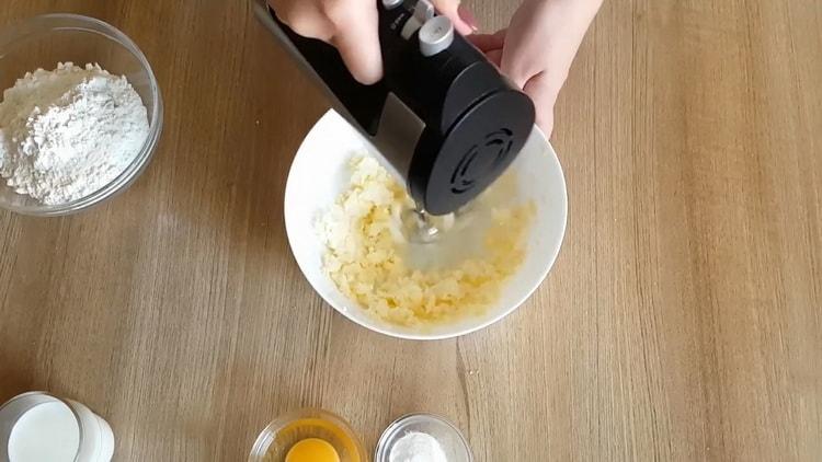 Per preparare cupcake per il compleanno, prepara gli ingredienti