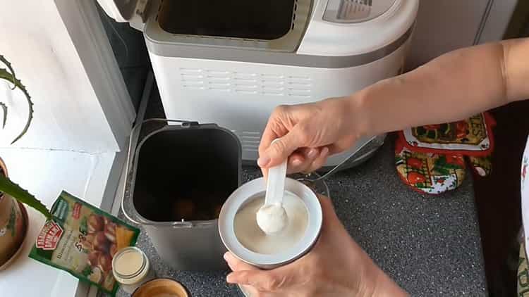 Per preparare un cupcake in una macchina per il pane, preparare gli ingredienti