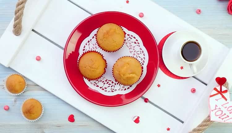 Deliziosi muffin fatti in casa con latte condensato bollito