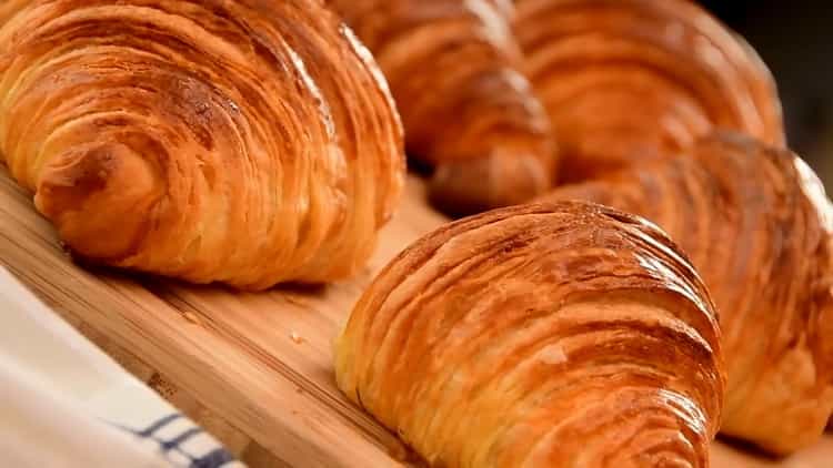 cornetti di pasta sfoglia pronti