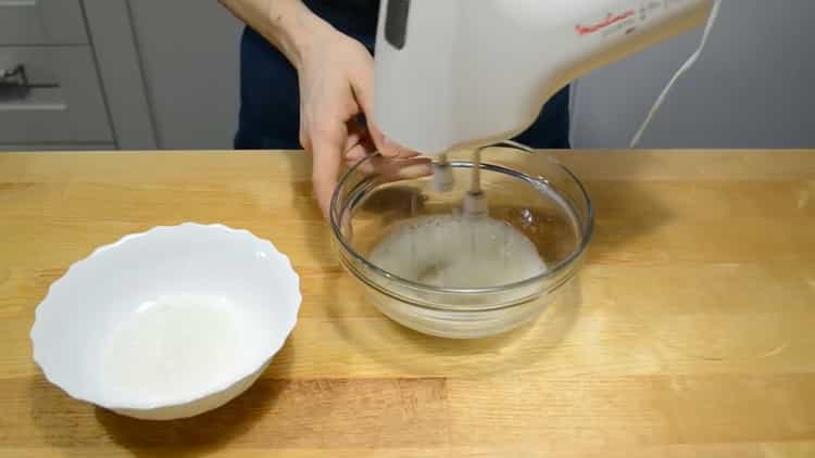 Per fare una torta alla crema, batti gli scoiattoli