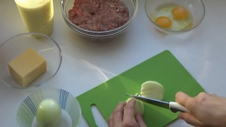 Per preparare la pasta, prepara gli ingredienti