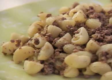 Pasta con carne macinata in padella - ricetta per la classica pasta della marina 🍝