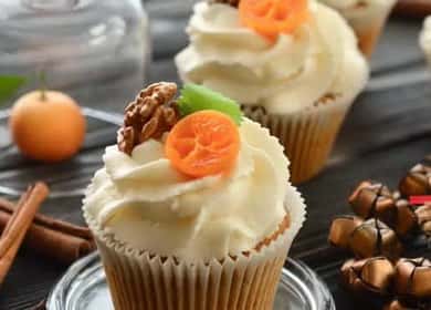 Deliziosi Cupcakes Di Carote Con Crema Di Formaggio