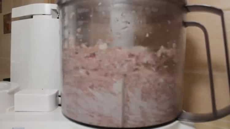 Per la preparazione di polpette di carne macinata