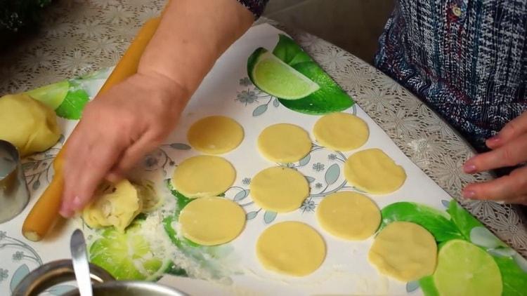 Dividi l'impasto per fare le torte di riso