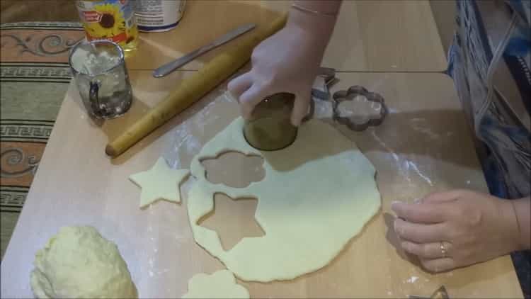 Per cucinare ciambelle fritte su kefir, preparare gli stampi