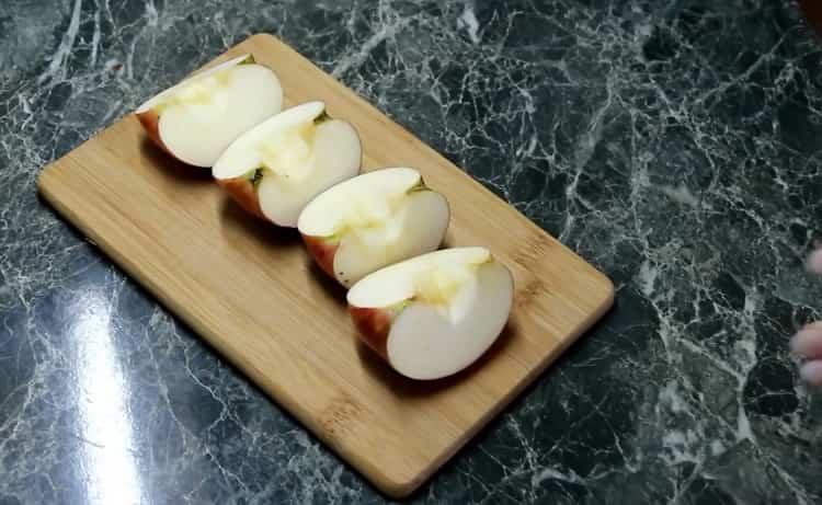 Per preparare le rose di pasta sfoglia, preparare gli ingredienti