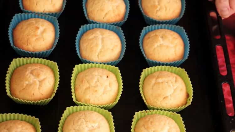 Preriscalda il forno per fare i muffin