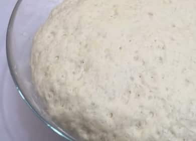 Impasto per imbiancatura con lievito secco secondo una ricetta passo passo con foto