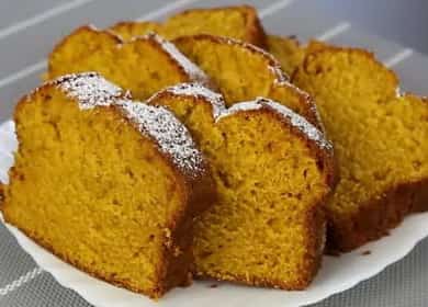 Muffin di zucca insolitamente delizioso con l'arancia deliziosa