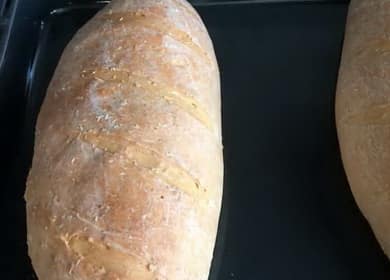 Gustoso e fragrante pane di siero di latte a casa