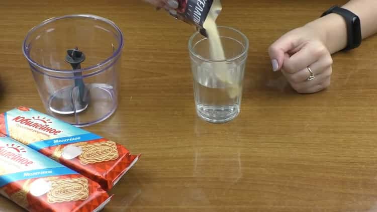 Per preparare una cheesecake senza cottura, prepara l'ingrediente