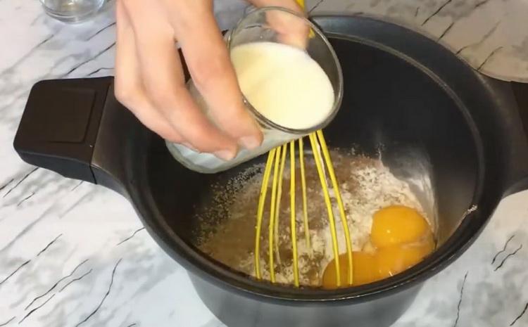 Aggiungi il latte per fare una torta