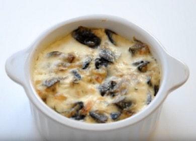 La classica ricetta della julienne con funghi e panna acida: ti lecchi le dita