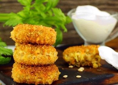 Cuciniamo deliziose cotolette di orzo perlato secondo una ricetta passo-passo con una foto.