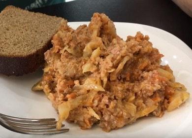 Cucinare deliziosi involtini di cavolo pigro, come nella scuola materna. ricetta passo-passo con una foto.