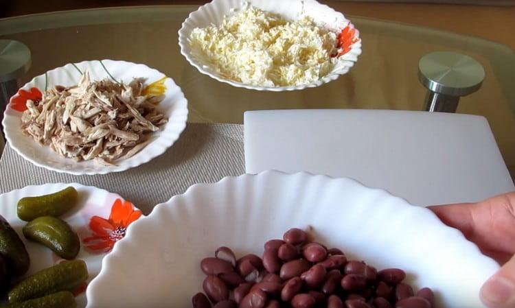 Prepariamo fagioli in scatola.