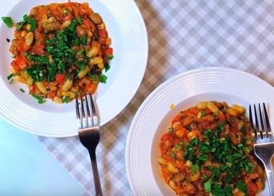 preparare deliziosi fagioli con verdure: un'interessante ricetta passo dopo passo con una foto.