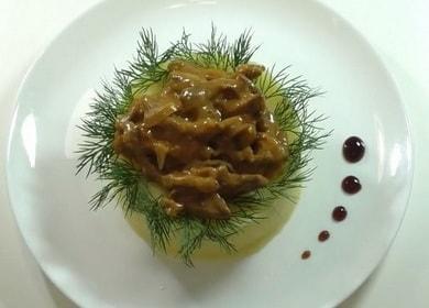 Filetto alla Stroganoff con ricetta passo-passo con foto