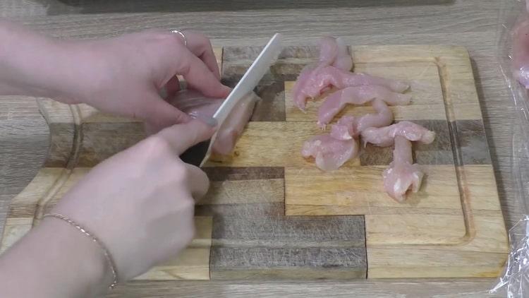 Cucinare il petto di pollo alla Stroganoff