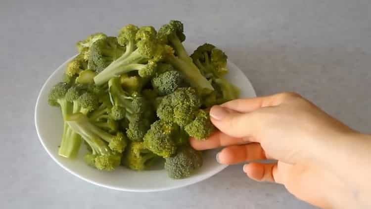 Cucinare la ricetta broccoli in una padella