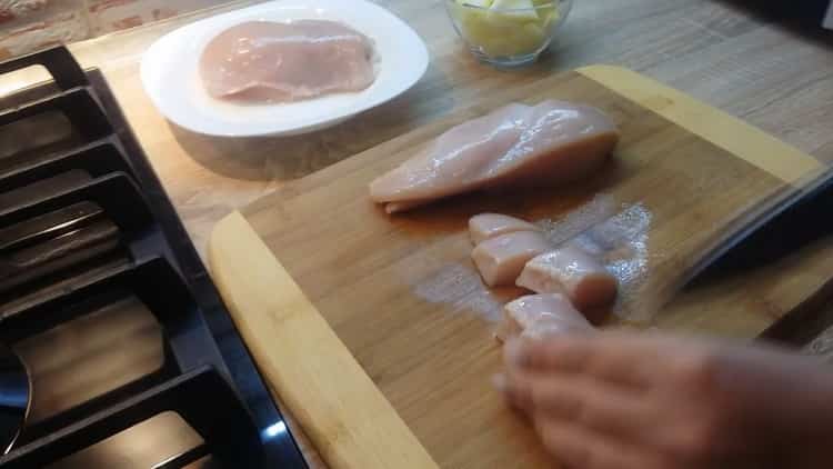 Per preparare le polpette, prepara gli ingredienti