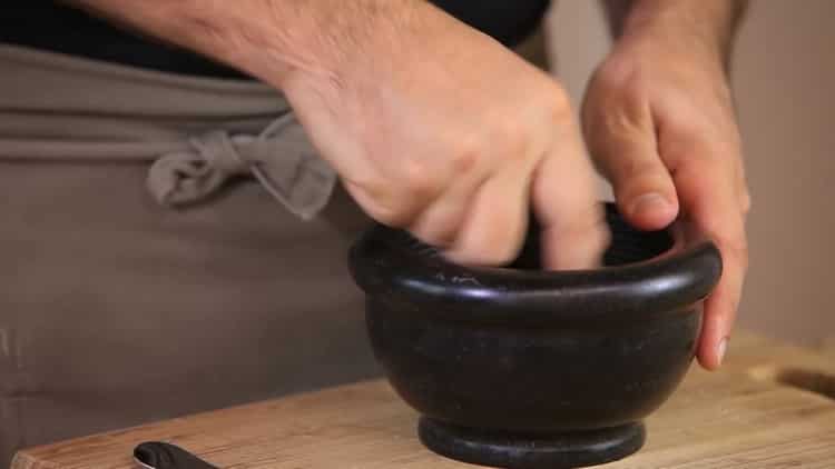 Per preparare la pasta, preparare gli ingredienti