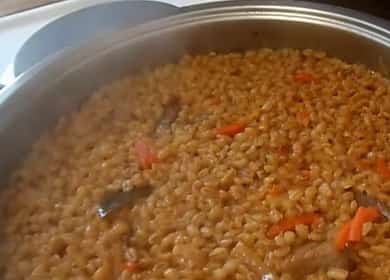 Come imparare a cucinare delizioso orzo con carne