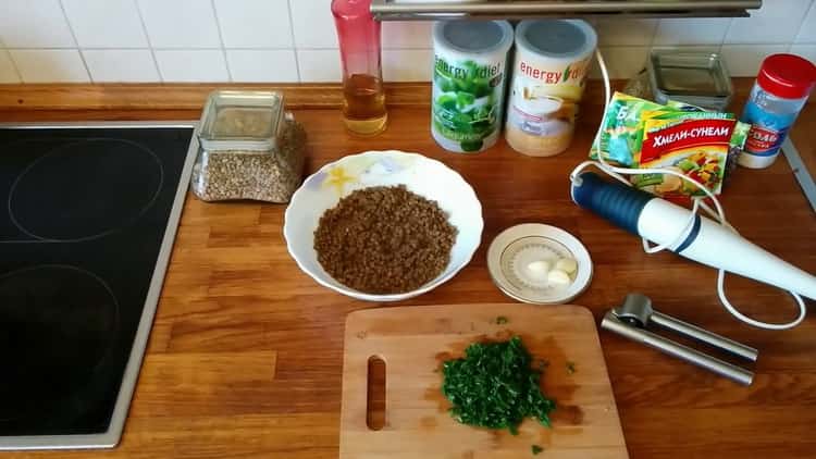 Per preparare la purea, prepara gli ingredienti