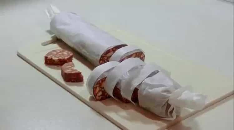 Deliziosa salsiccia con biscotti al cioccolato dolce - solo 3 ingredienti