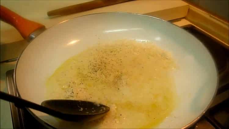 Per preparare gli spaghetti, prepara tutto il necessario