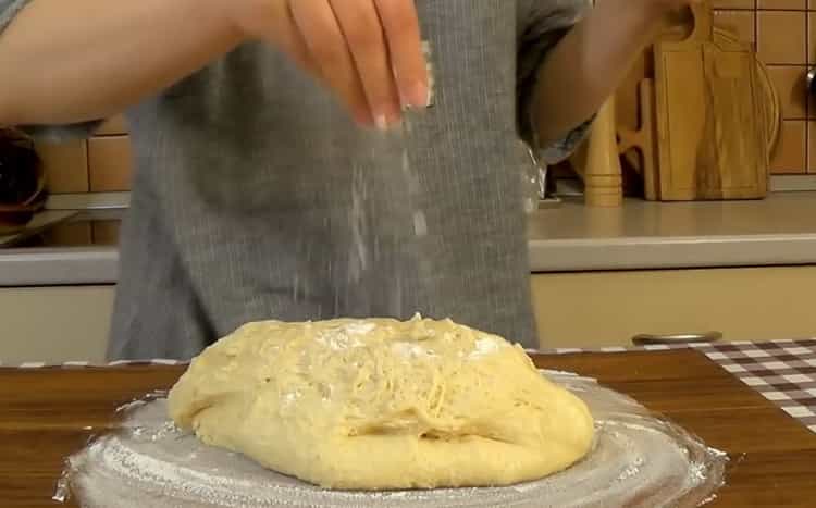 Per preparare l'impasto, salare l'impasto