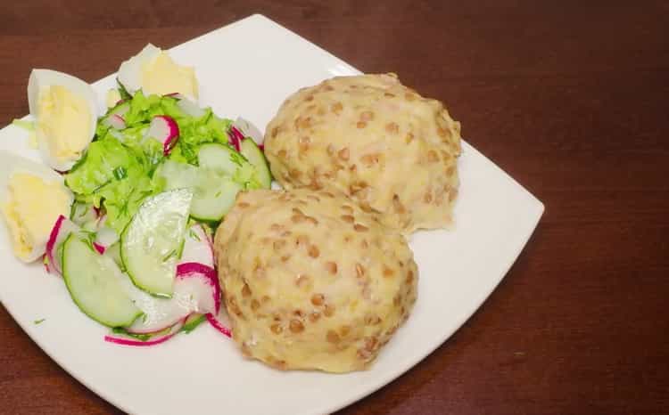 Polpette al vapore in una pentola a cottura lenta: una ricetta passo dopo passo con foto