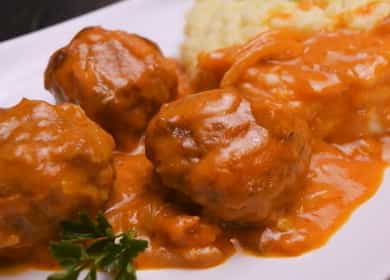 Polpette al sugo secondo una ricetta passo passo con foto