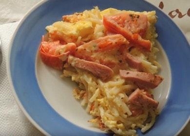 Cuciniamo la pasta con un uovo in una padella secondo la ricetta con una foto.