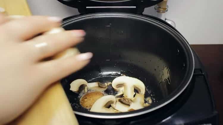 grano saraceno in una pentola a cottura lenta redmond friggere i funghi