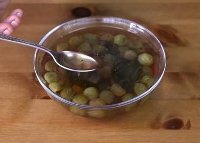 Splendida marmellata di uva spina di smeraldo 🥣