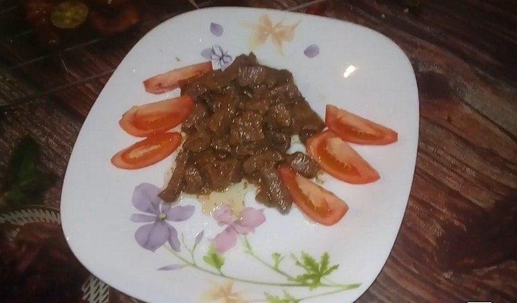 Ora conosci la classica ricetta del fegato alla Stroganoff con panna acida.