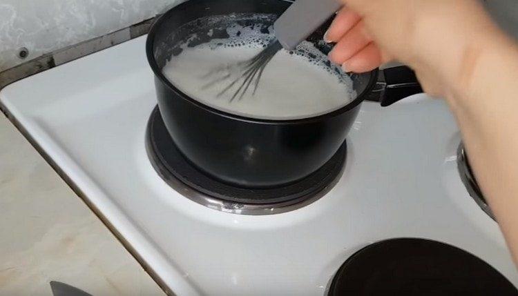 Porta a ebollizione il latte.