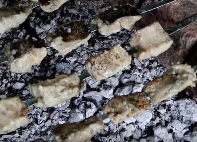 Come imparare a cucinare il delizioso kebab dal pesce gatto 🍢