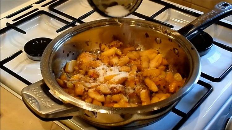 Cosa può essere preparato dalla mela cotogna - una ricetta passo dopo passo con una foto