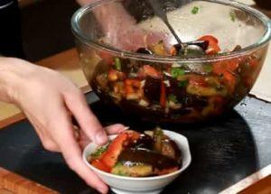 Melanzane secondo una ricetta passo-passo con foto