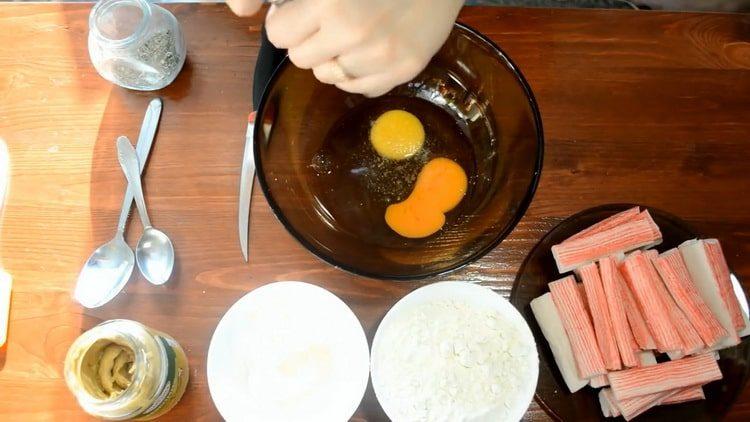 Cucinare i bastoncini di granchio fritti: una ricetta graduale con foto