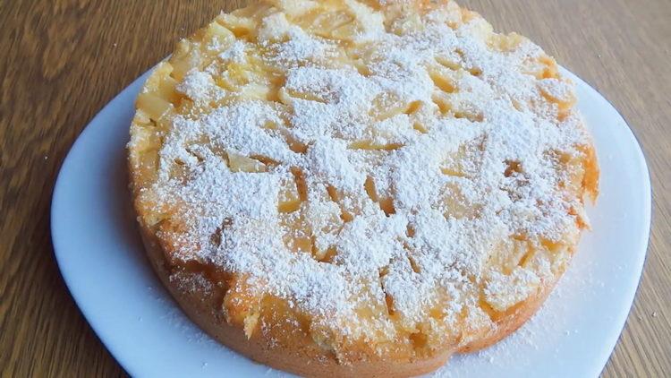 torta gelatina con mele pronte