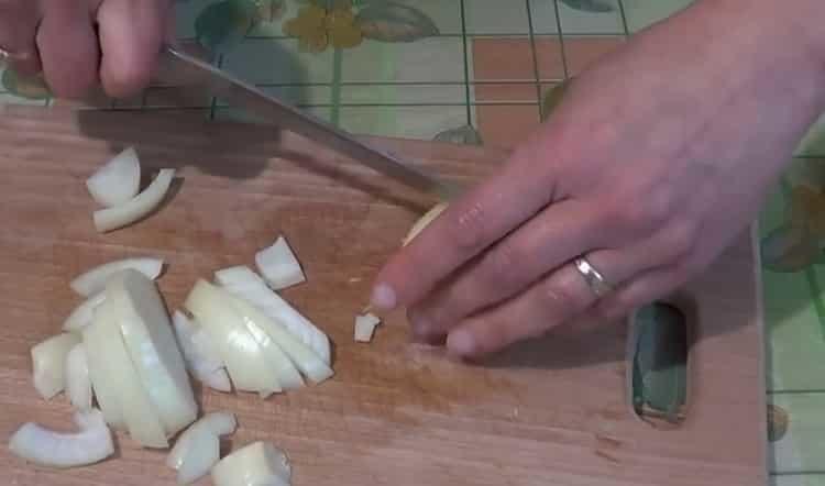 preparare gli ingredienti per cucinare