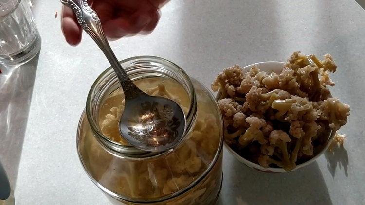 Preparare il cavolo per cucinare