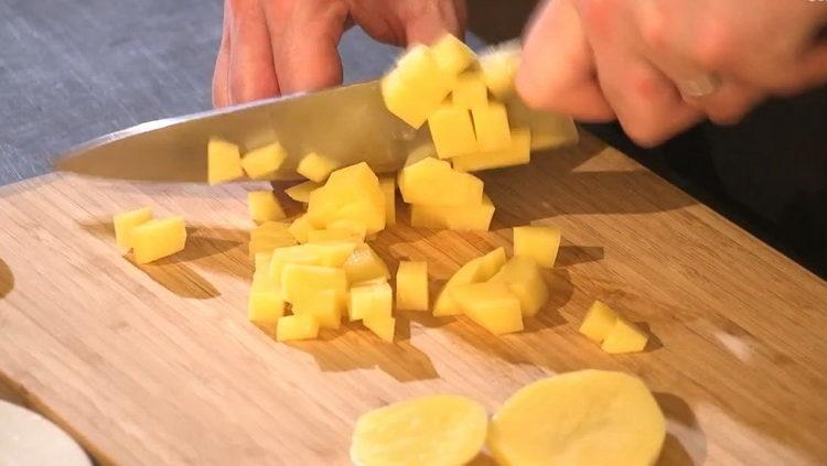 Cucinare la zuppa di purea di broccoli e cavolfiore